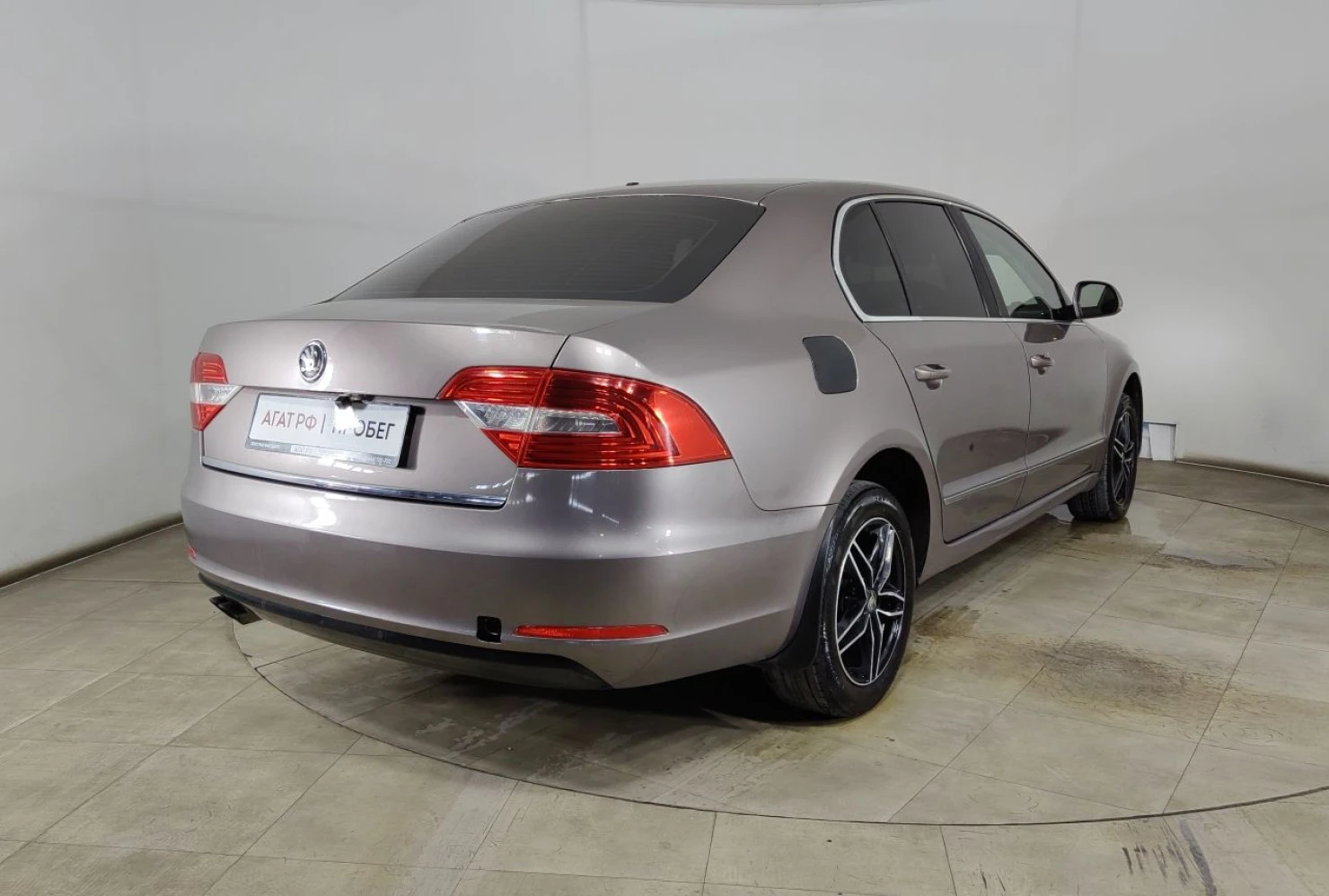 ŠKODA SUPERB, 2013
