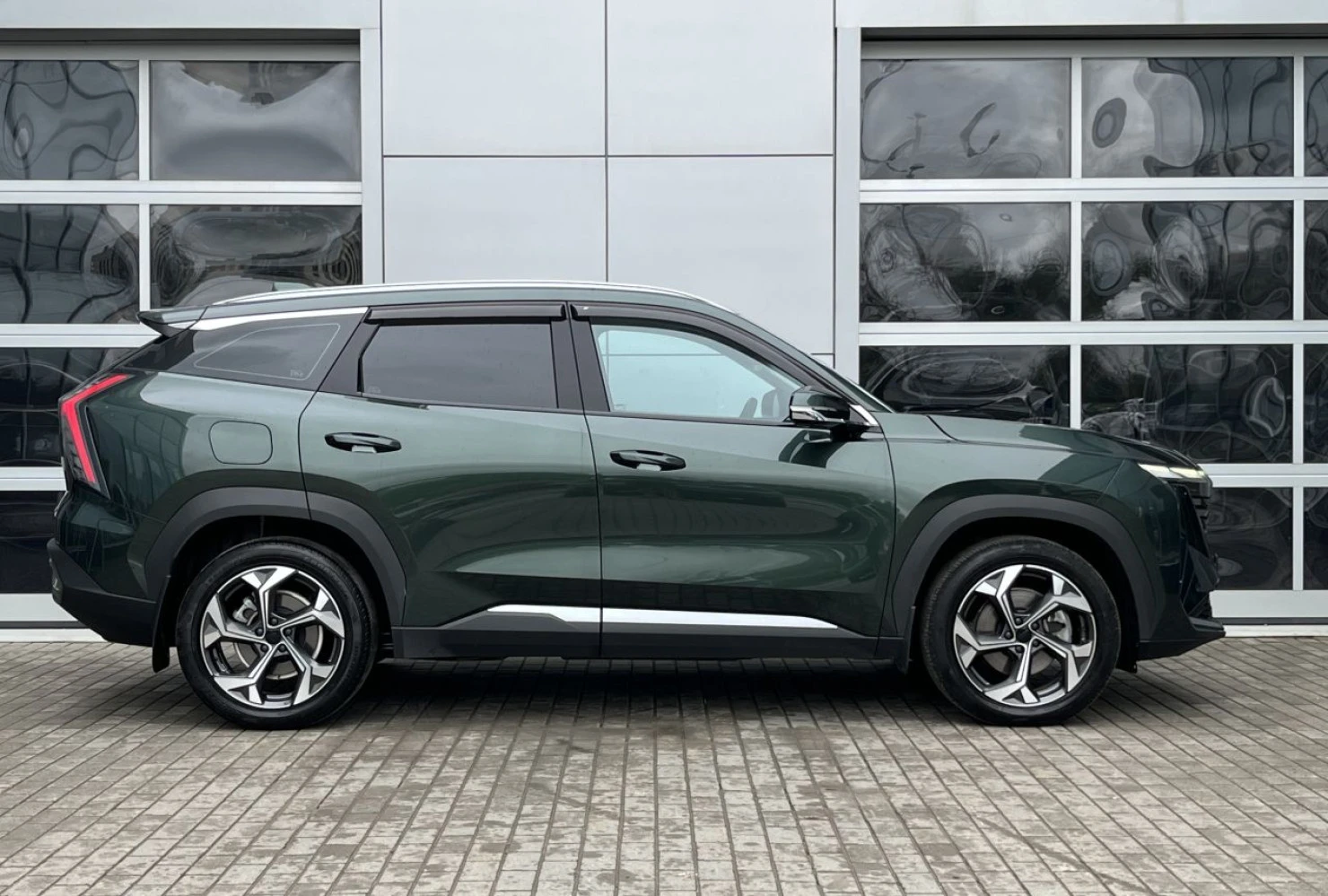 Geely Atlas, 2024