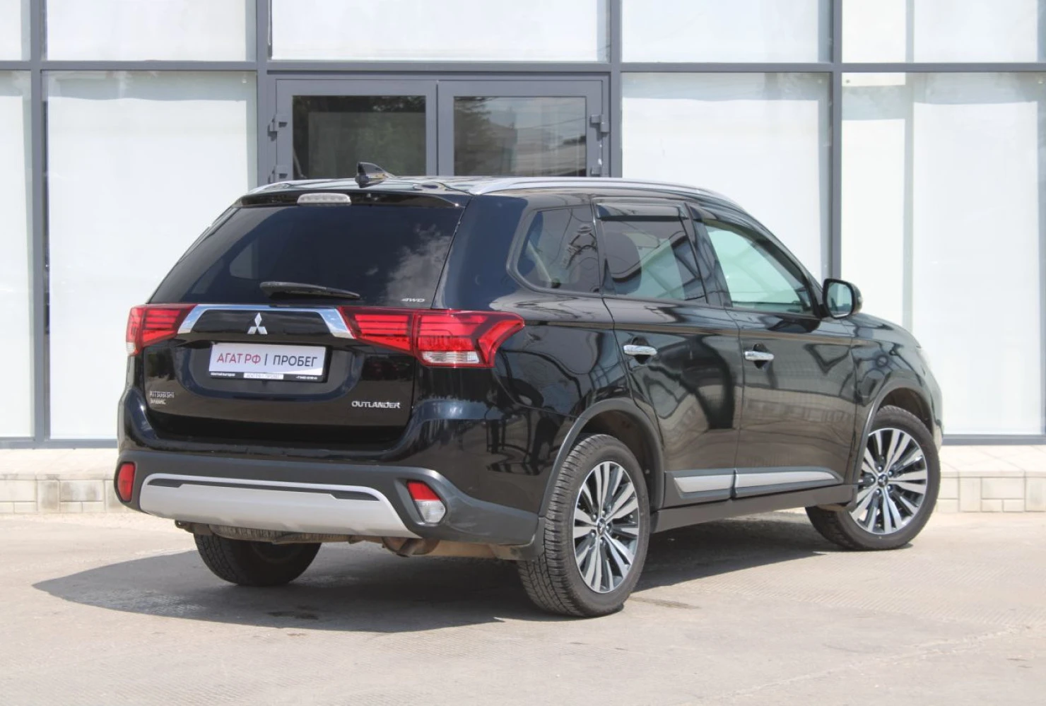 Mitsubishi OUTLANDER, 2019