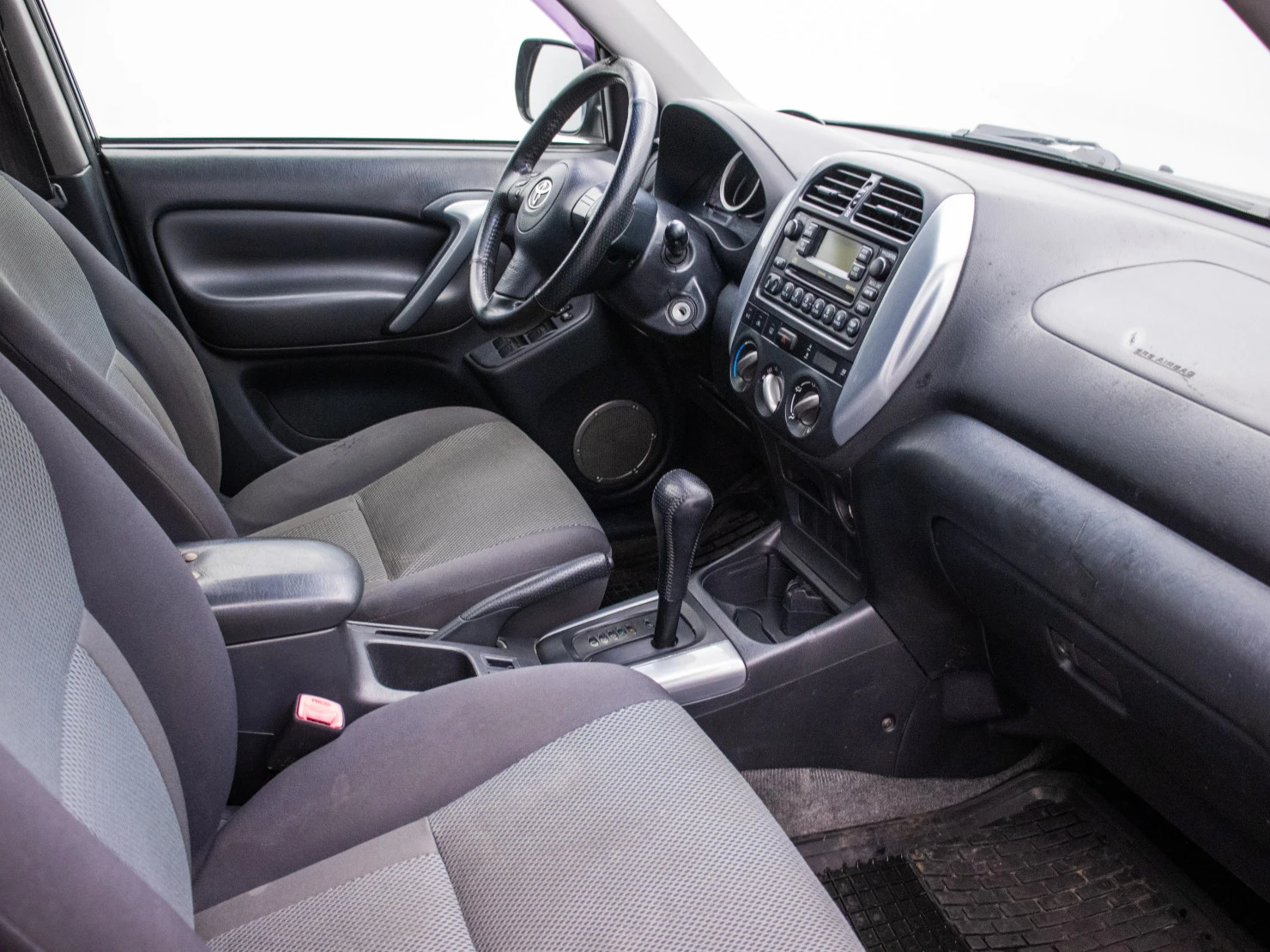 Toyota RAV4, 2005