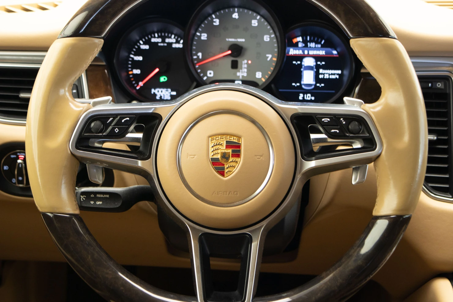 Porsche Macan, 2014