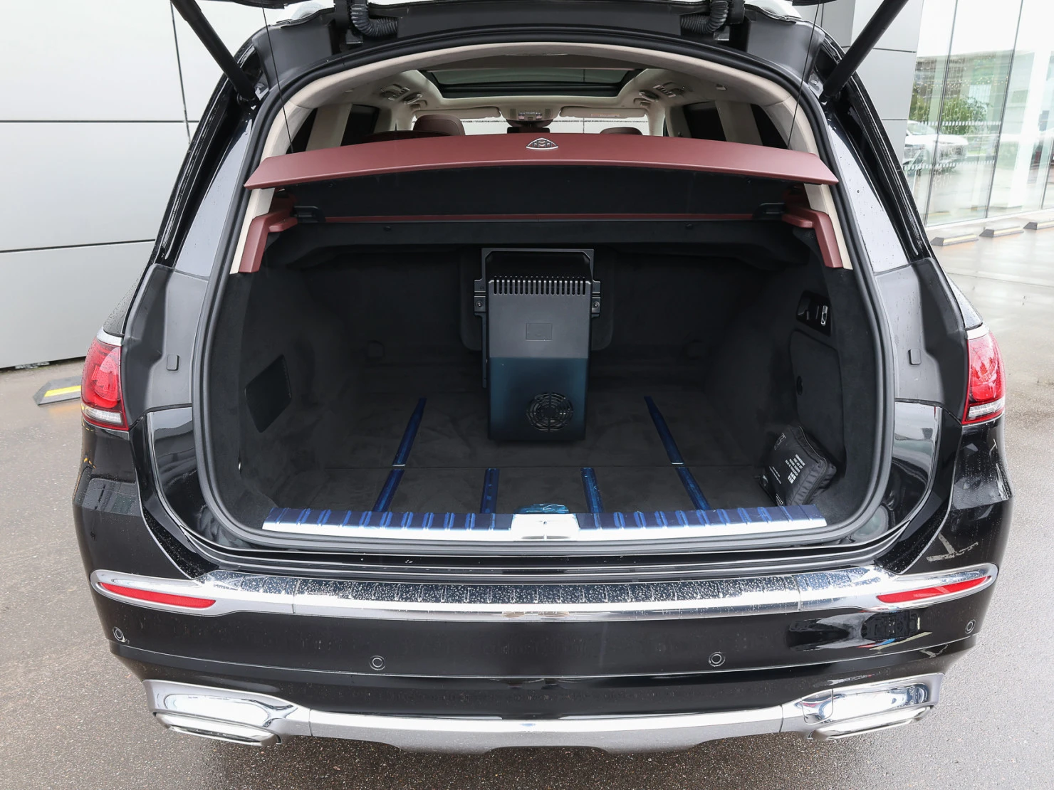 Mercedes-Benz Maybach GLS, 2023