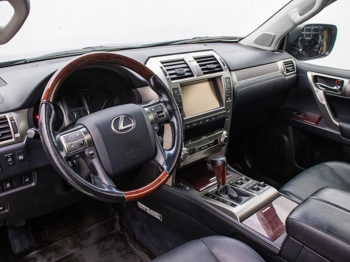Lexus GX, 2015