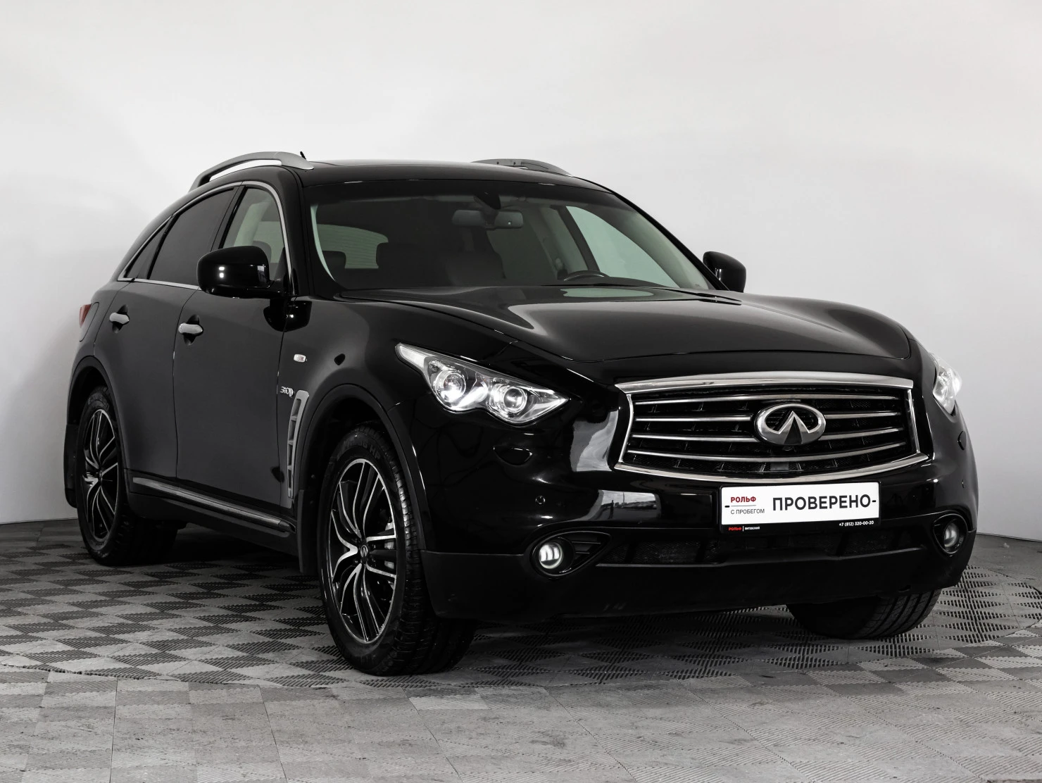 Infiniti QX70, 2015