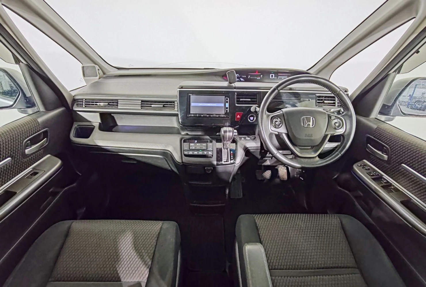 Honda Stepwgn, 2015