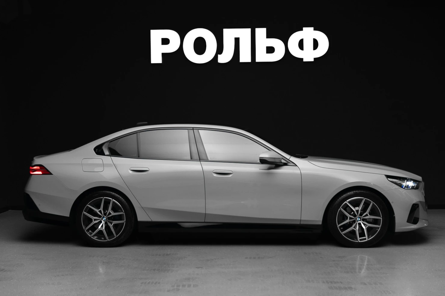 BMW 5 серии, 2025