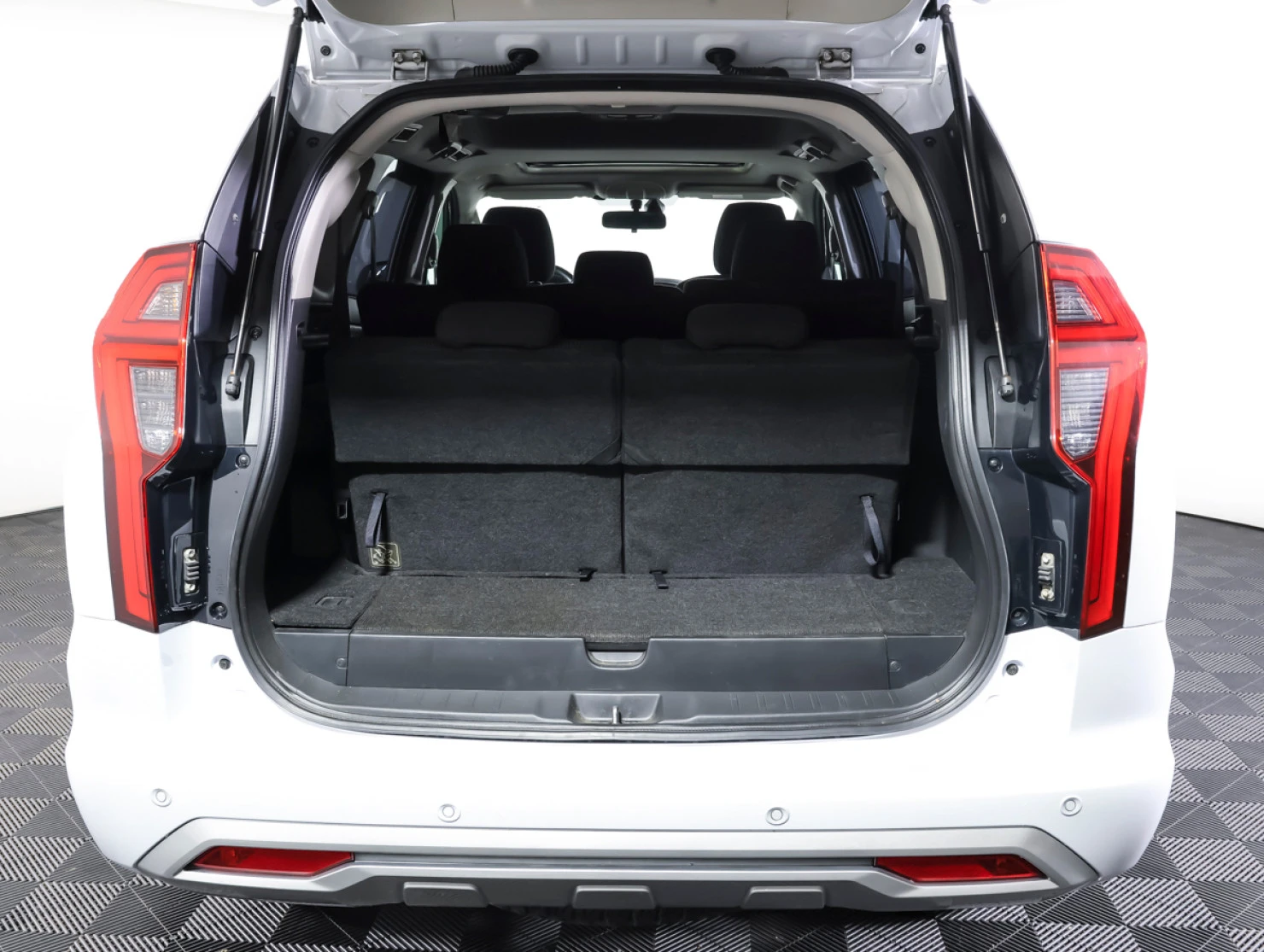 Mitsubishi PAJERO SPORT, 2020