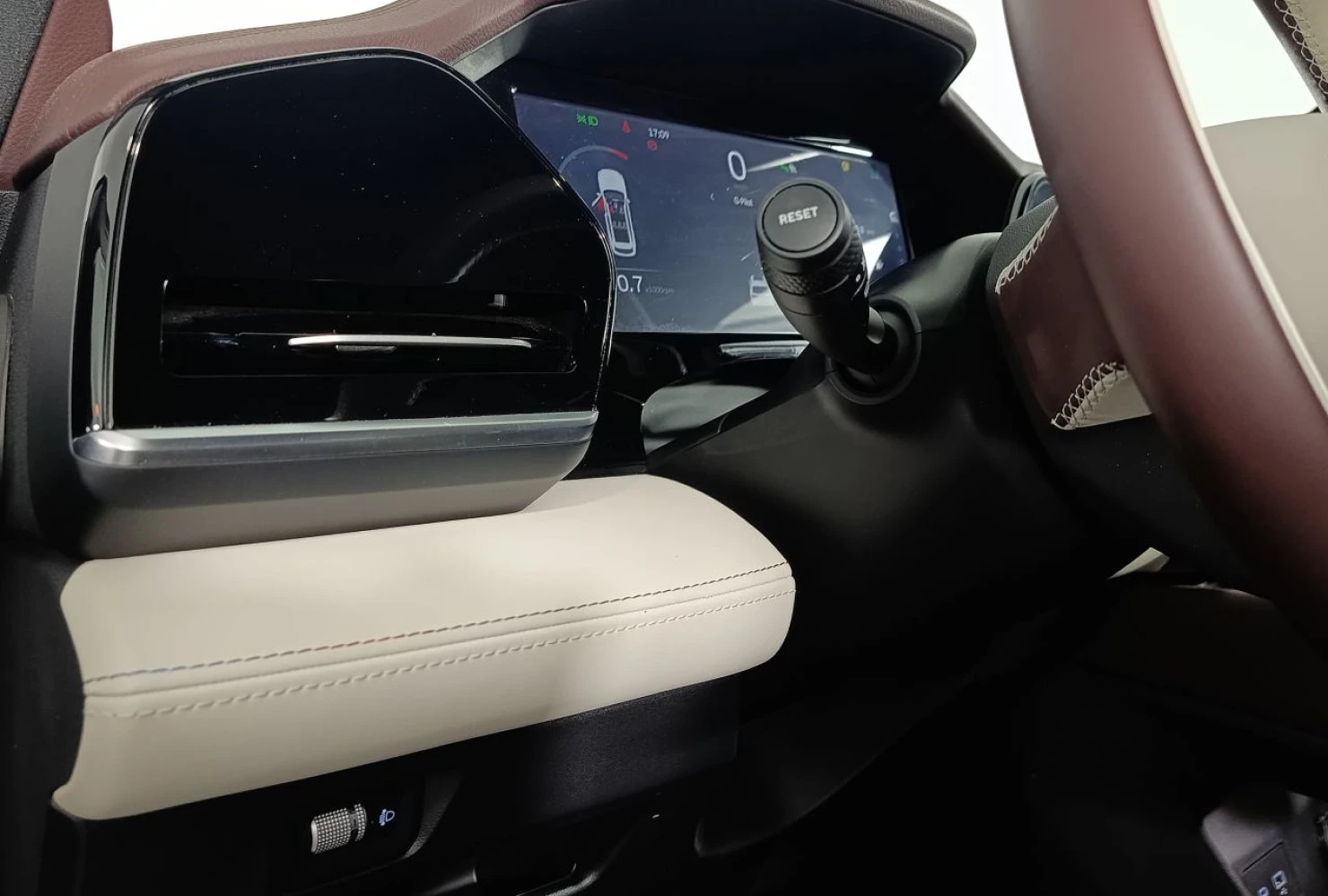 Geely Monjaro, 2024