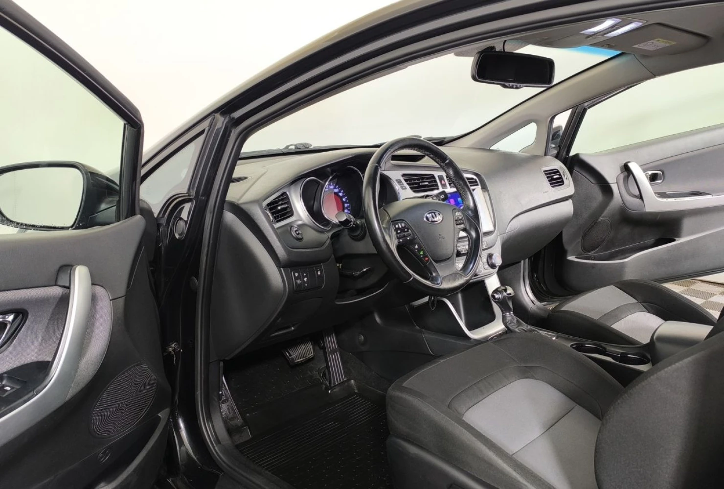 Kia Ceed, 2013