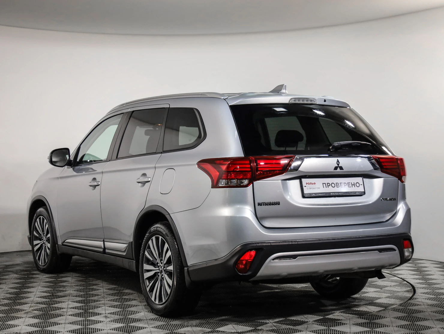 Mitsubishi OUTLANDER, 2019