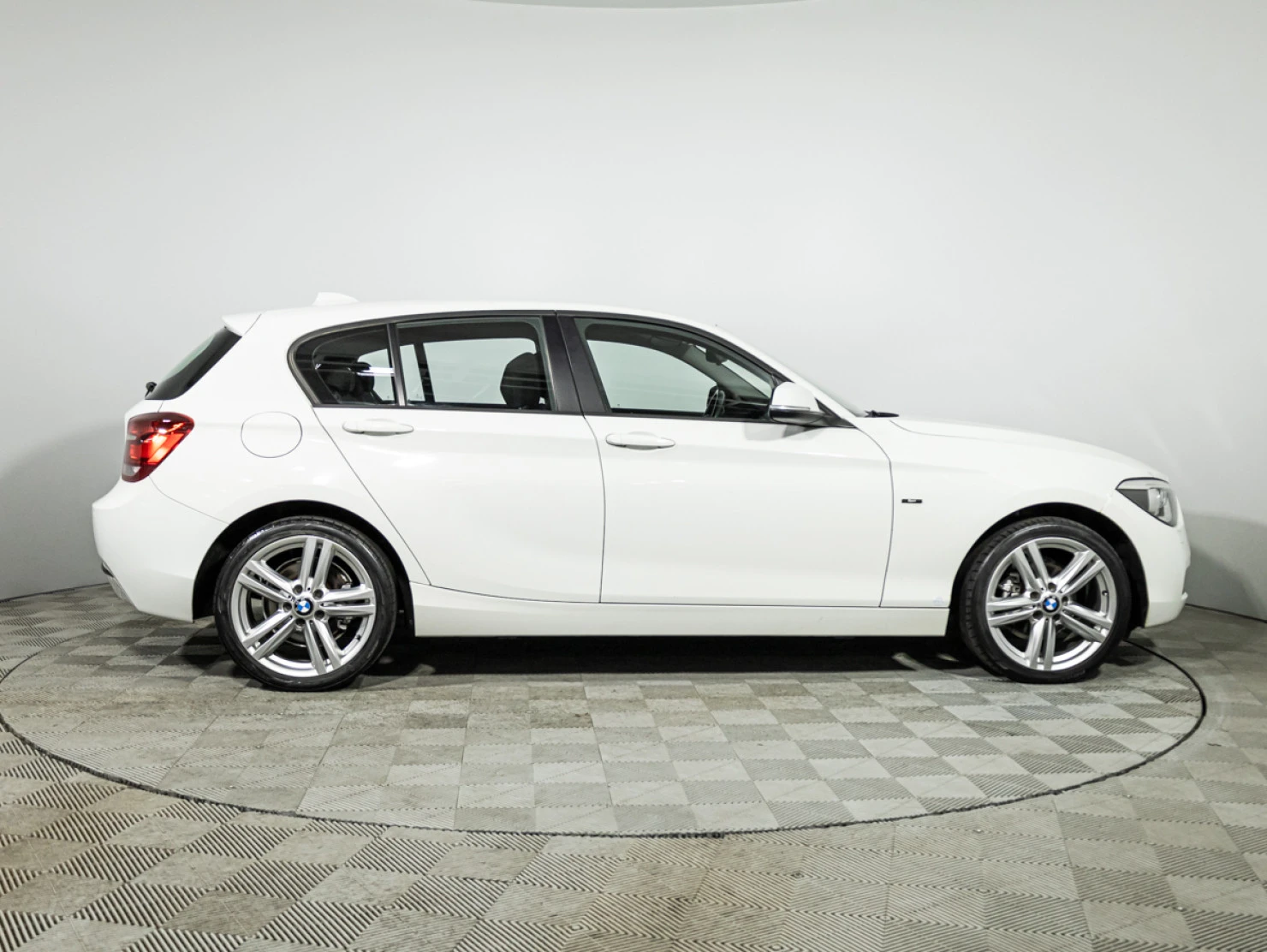 BMW 1 серии, 2013