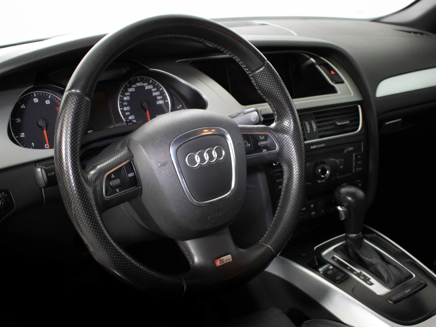 Audi A4, 2011
