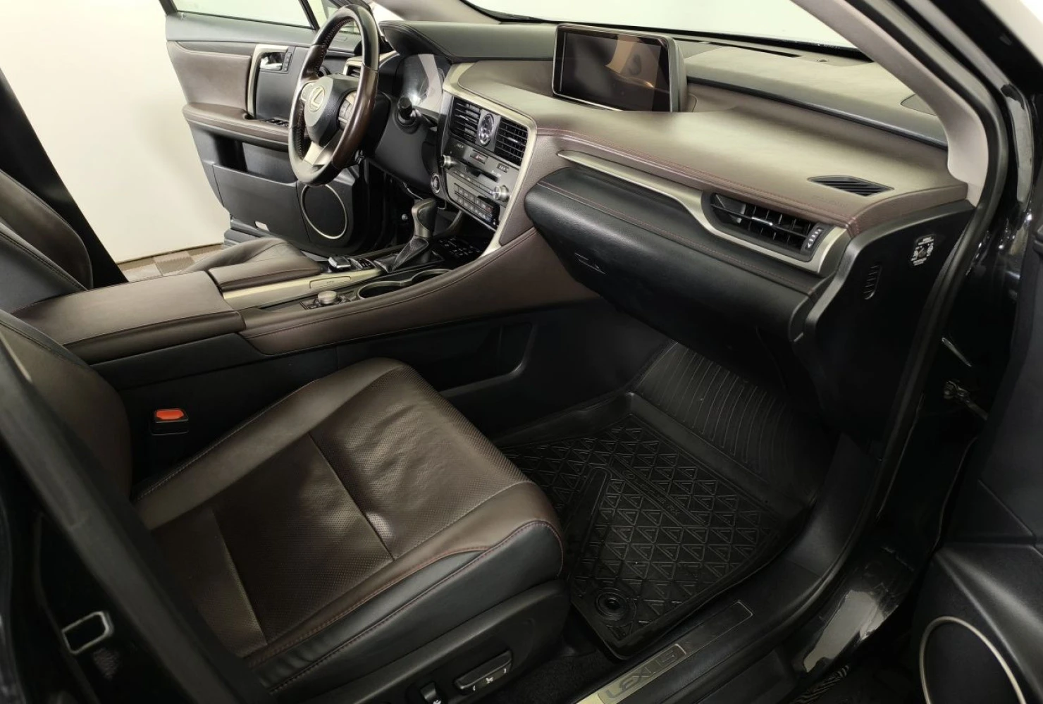 Lexus RX, 2016