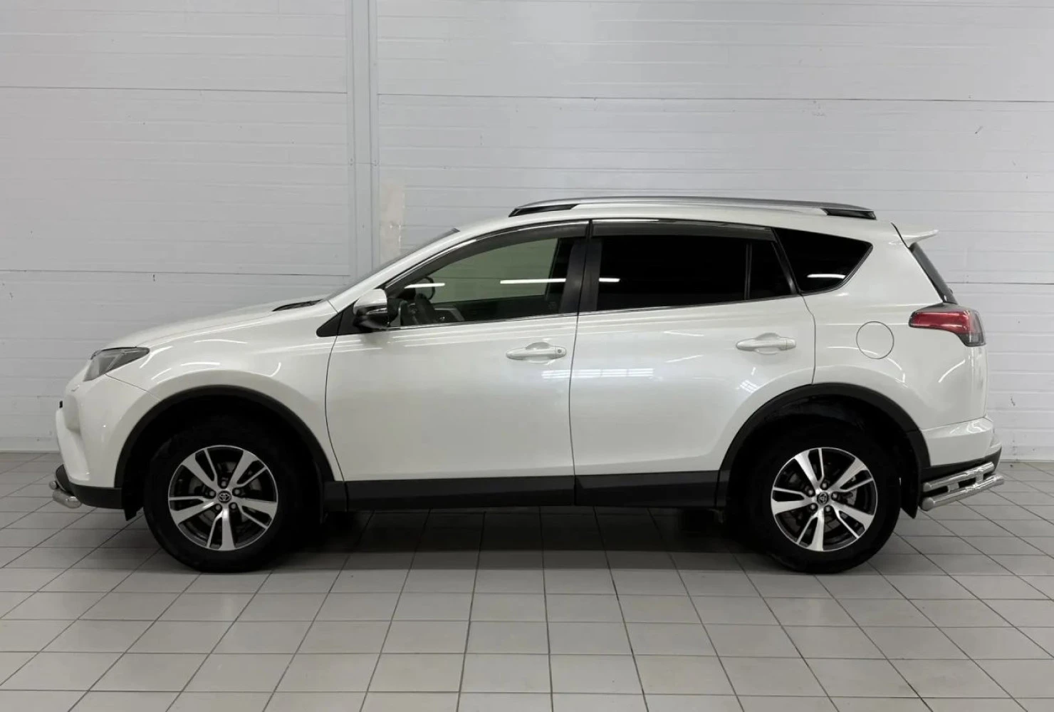 Toyota RAV4, 2016