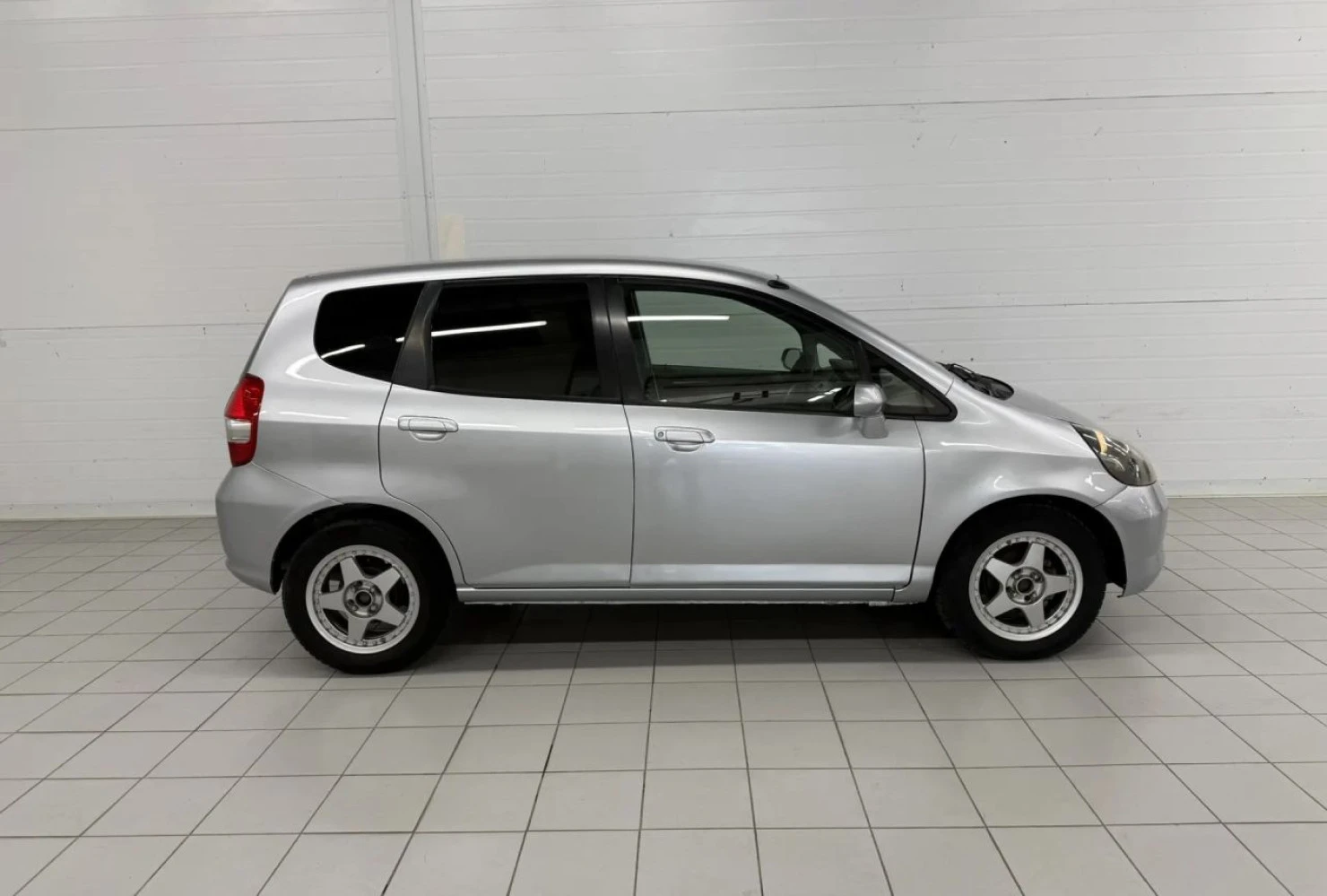 Honda Fit, 2002