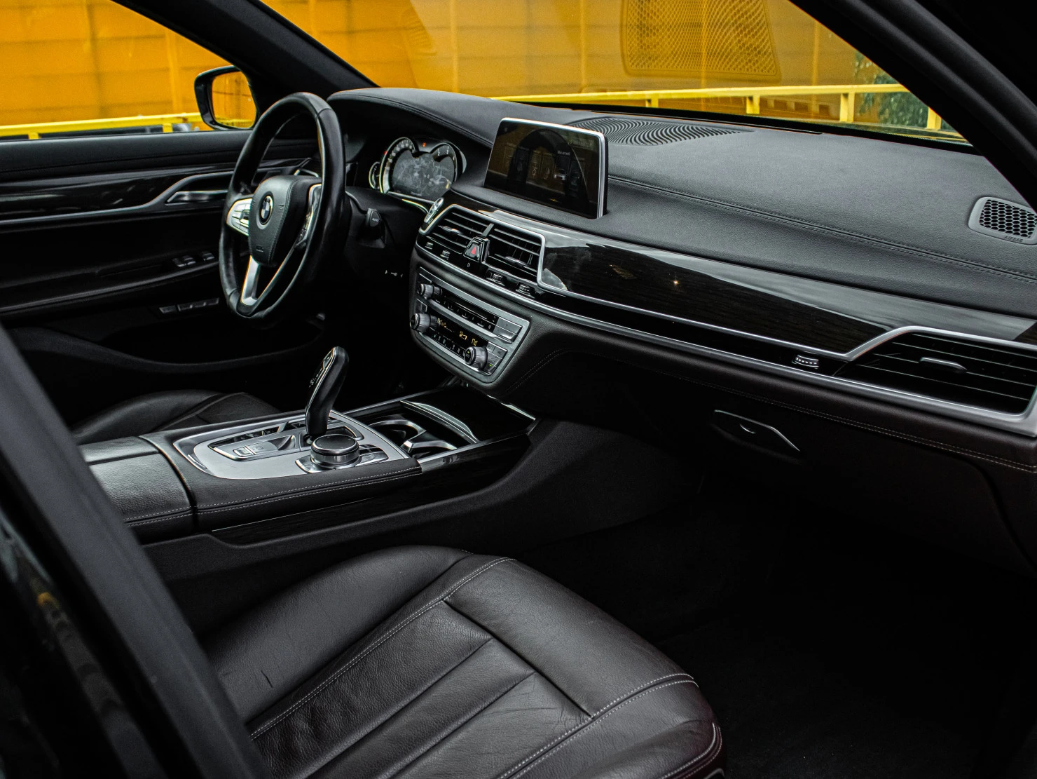 BMW 7 серии, 2016