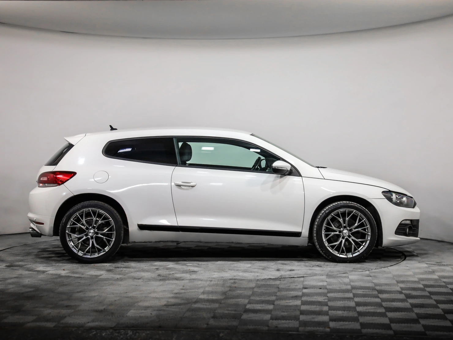 Volkswagen Scirocco, 2011