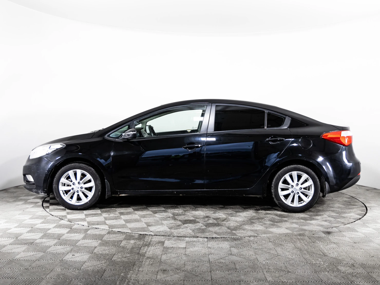 Kia Cerato, 2013