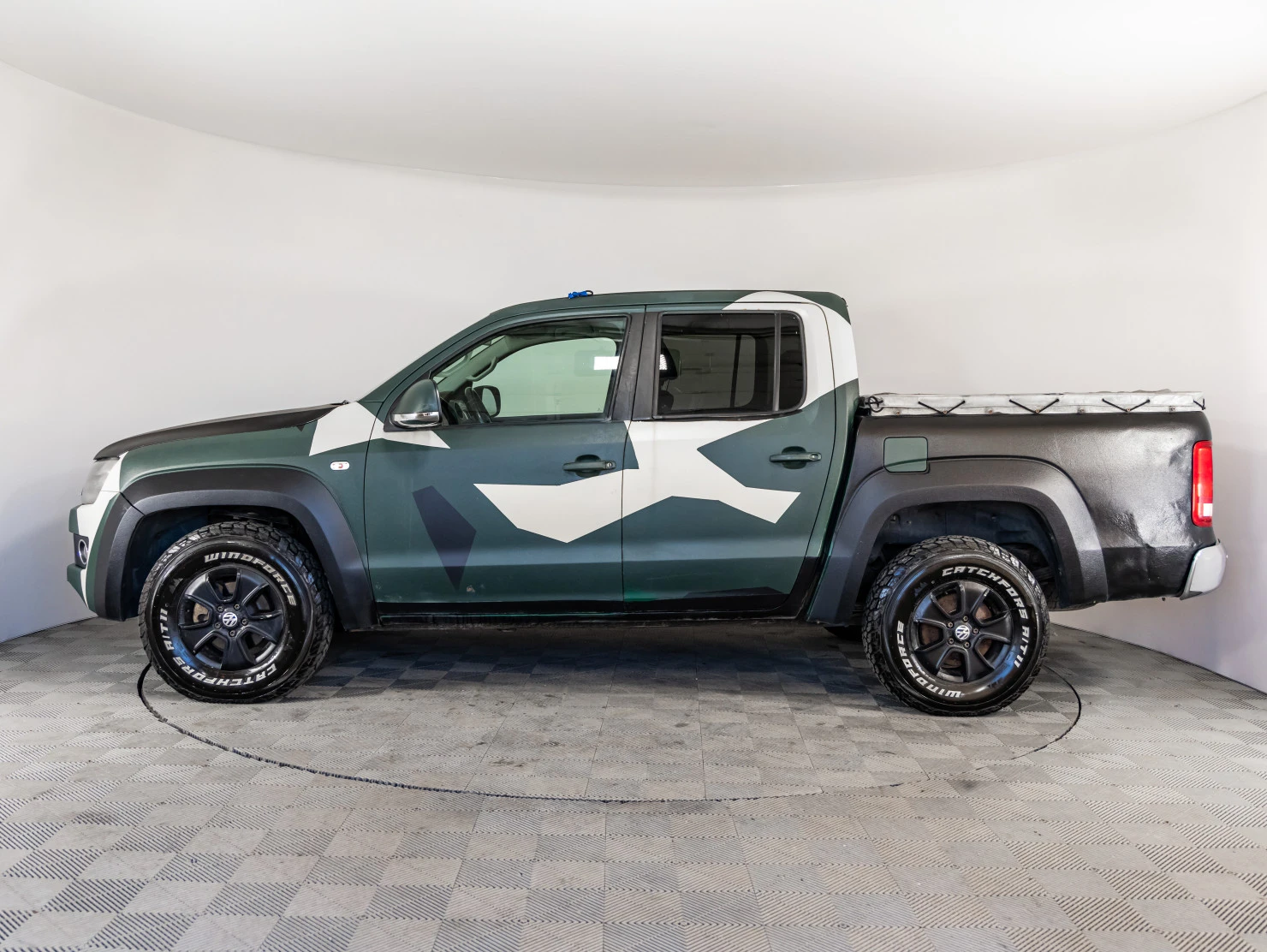 Volkswagen Amarok, 2011