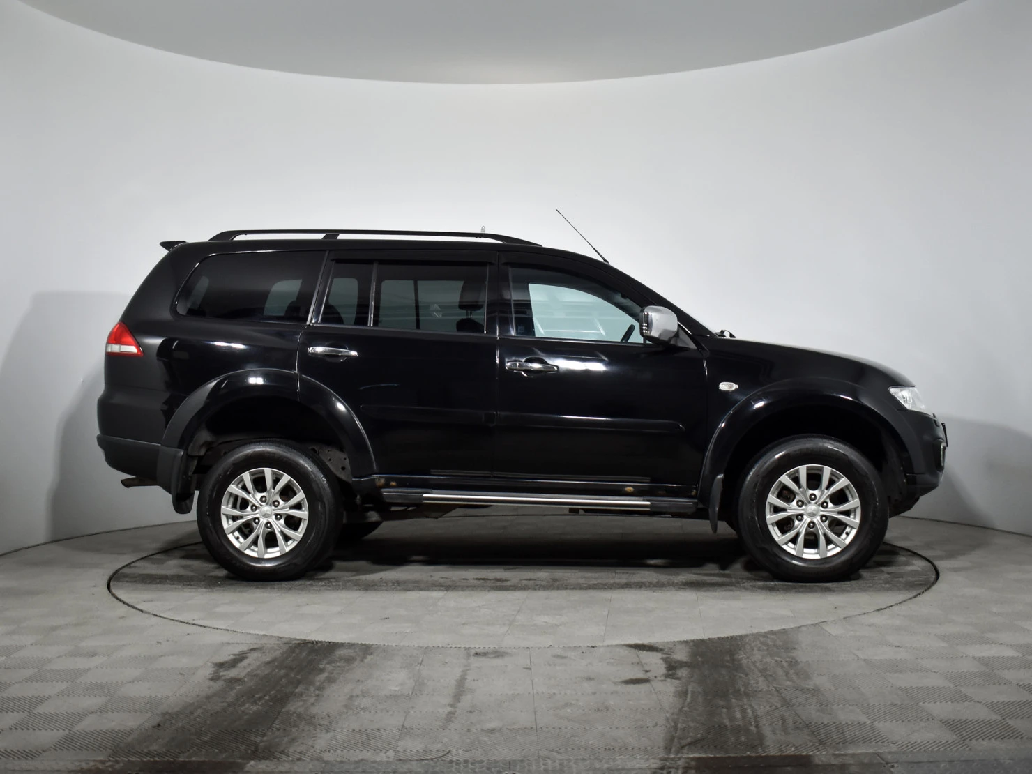 Mitsubishi PAJERO SPORT, 2014
