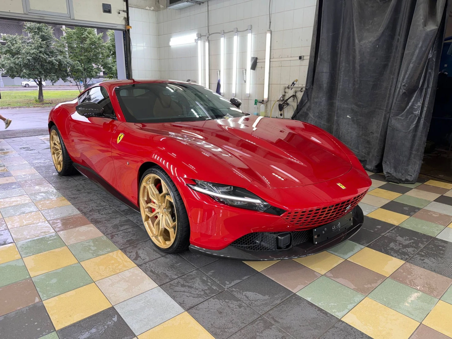 Ferrari Roma, 2021