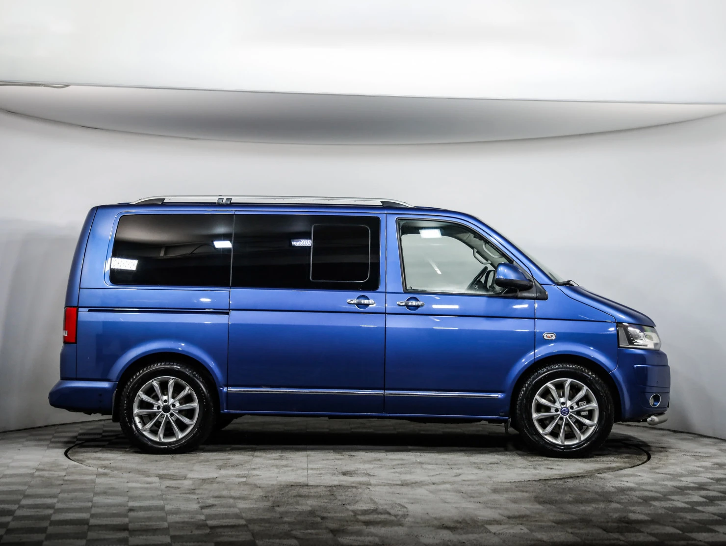 Volkswagen Multivan, 2011