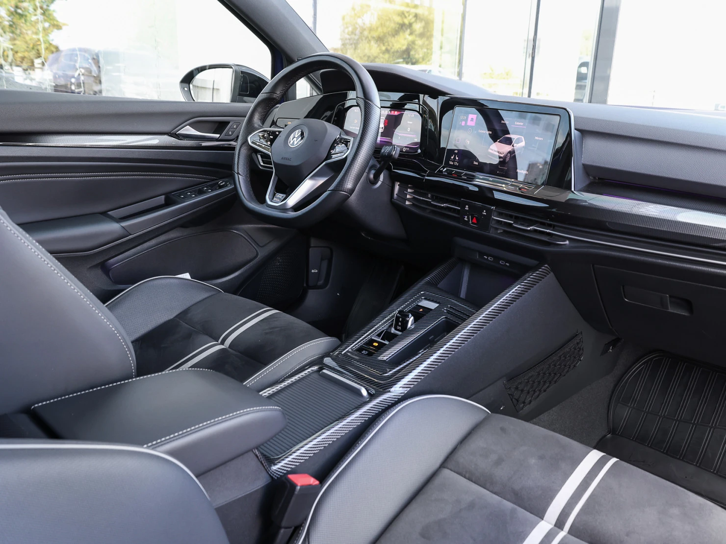 Volkswagen Golf, 2022