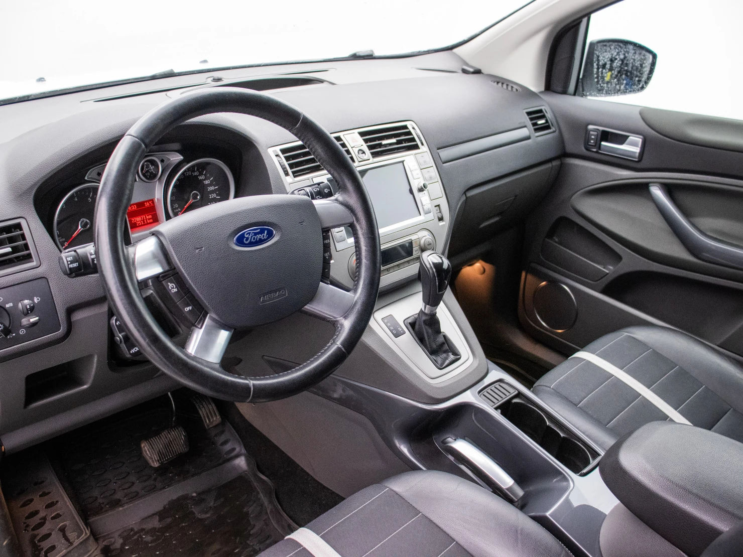 Ford KUGA, 2012