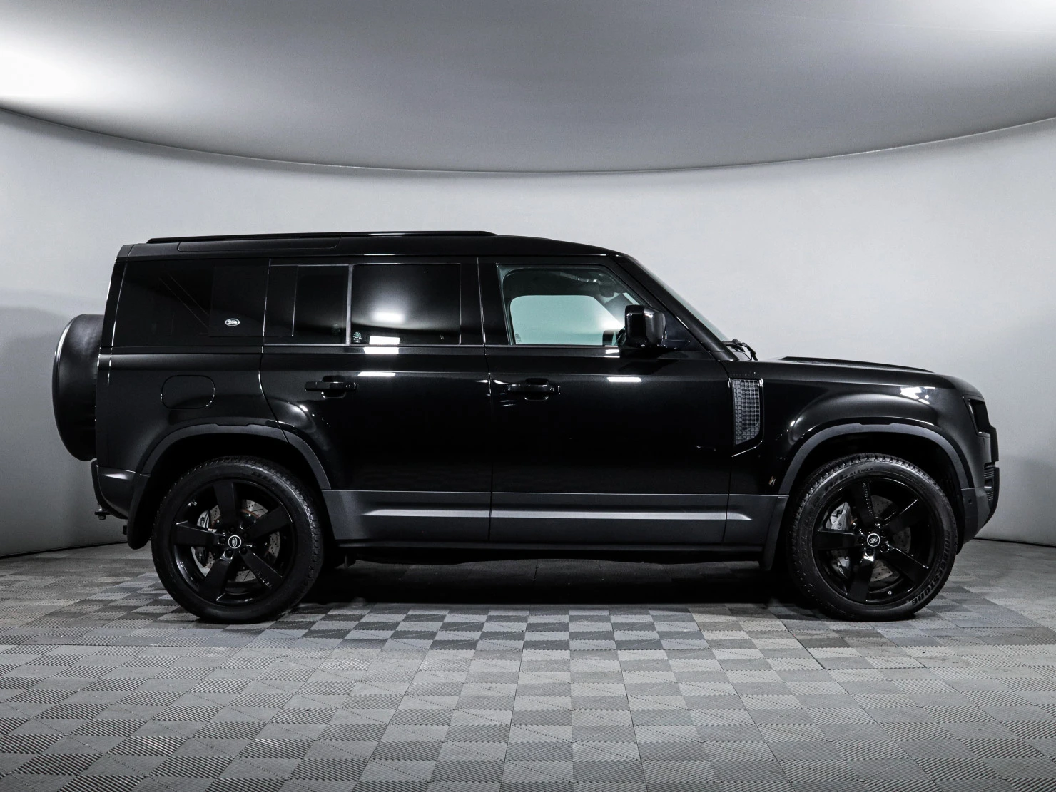 Land Rover Defender, 2021