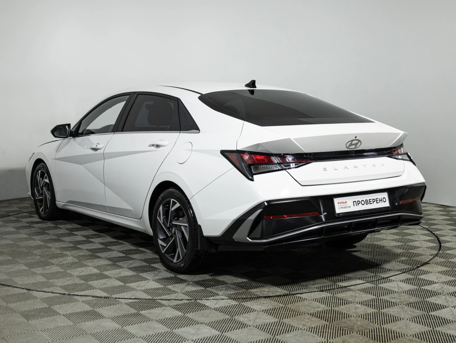Hyundai Elantra, 2023