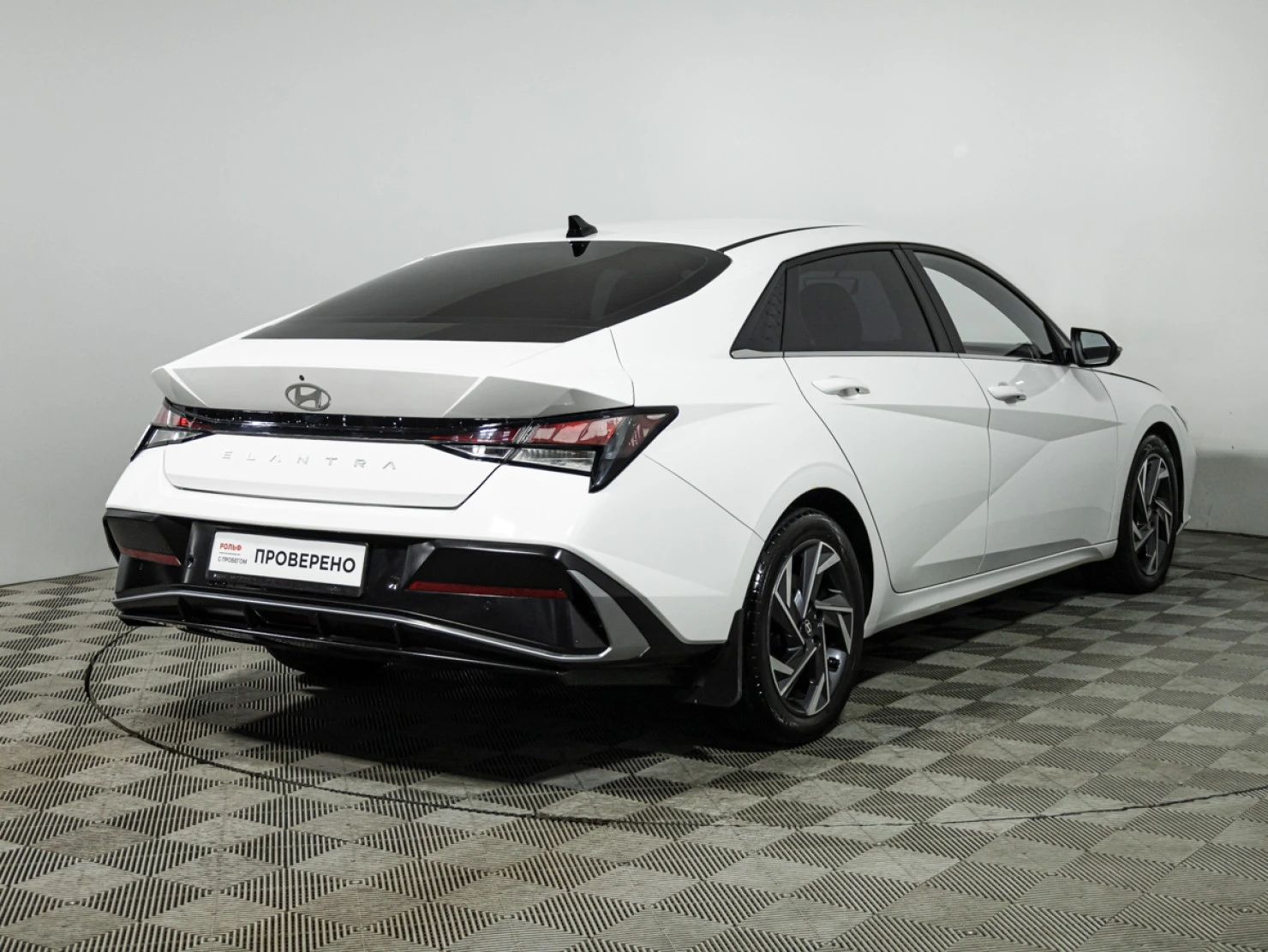 Hyundai Elantra, 2023