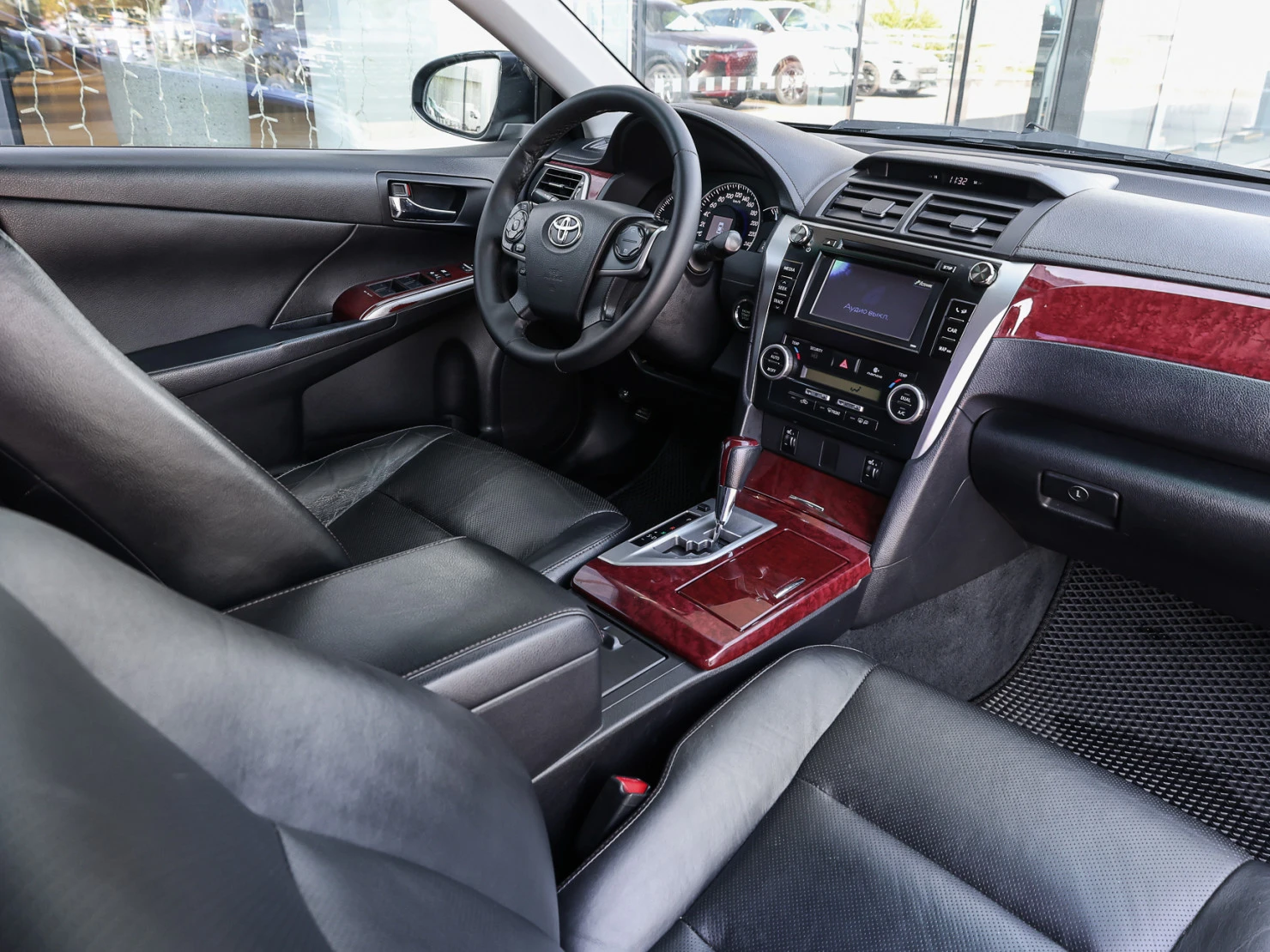 Toyota Camry, 2014