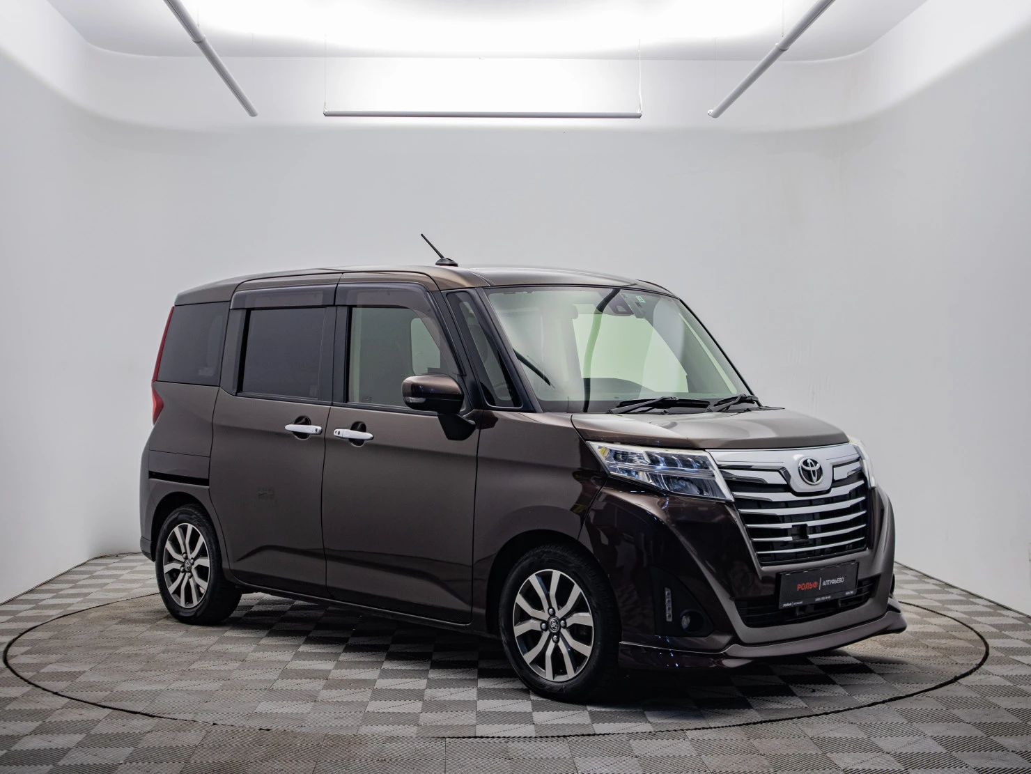 Toyota Roomy, 2017