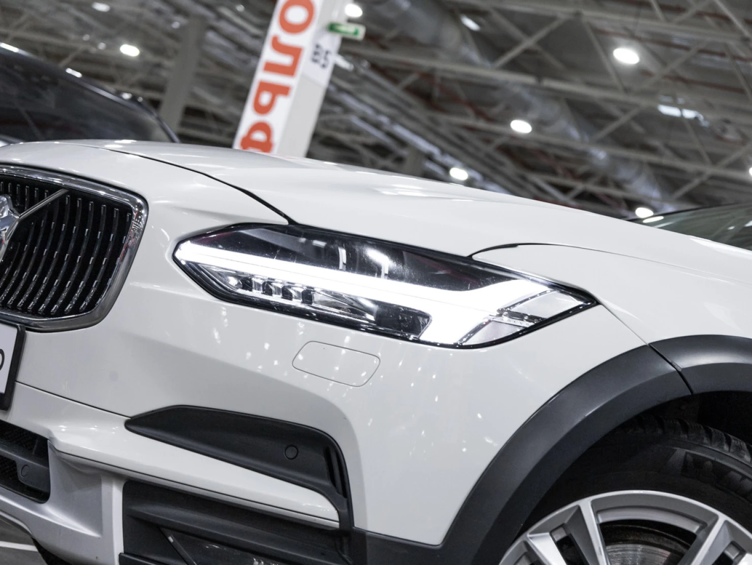Volvo V90 Cross Country, 2018