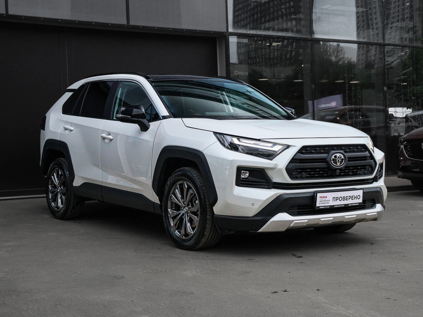 Toyota RAV4, 2024