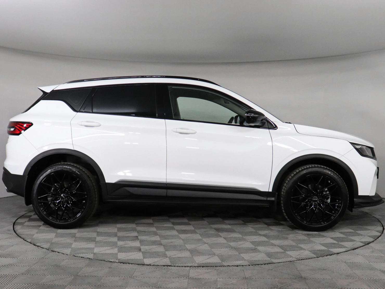 Geely Coolray, 2023