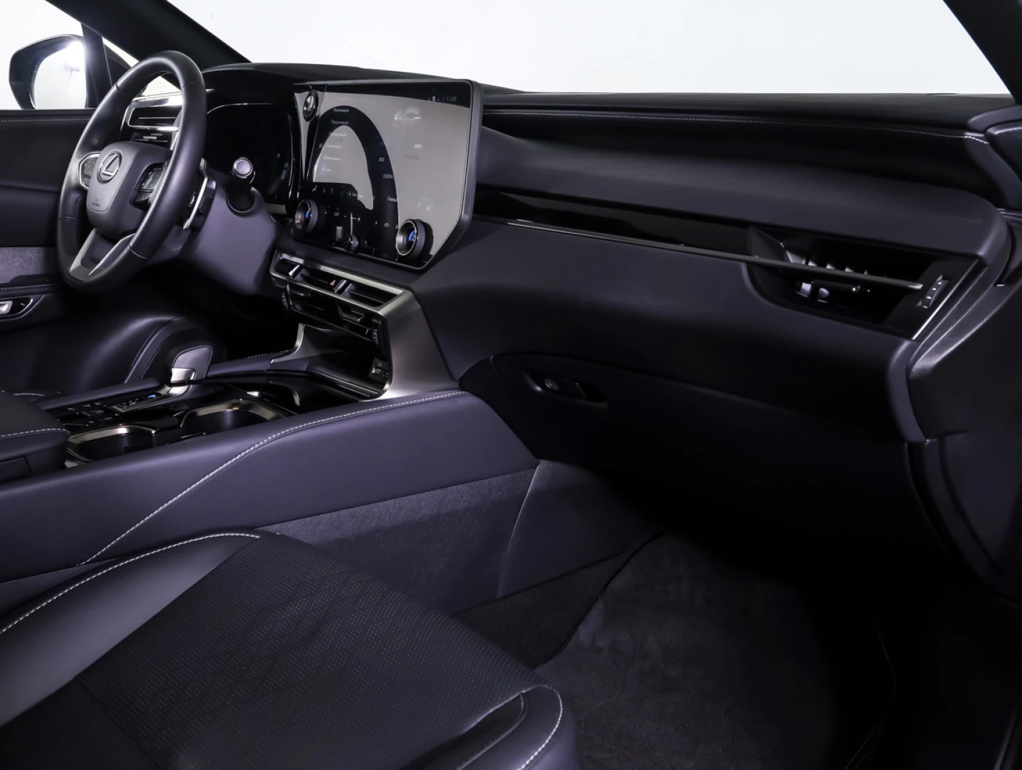 Lexus RX, 2025