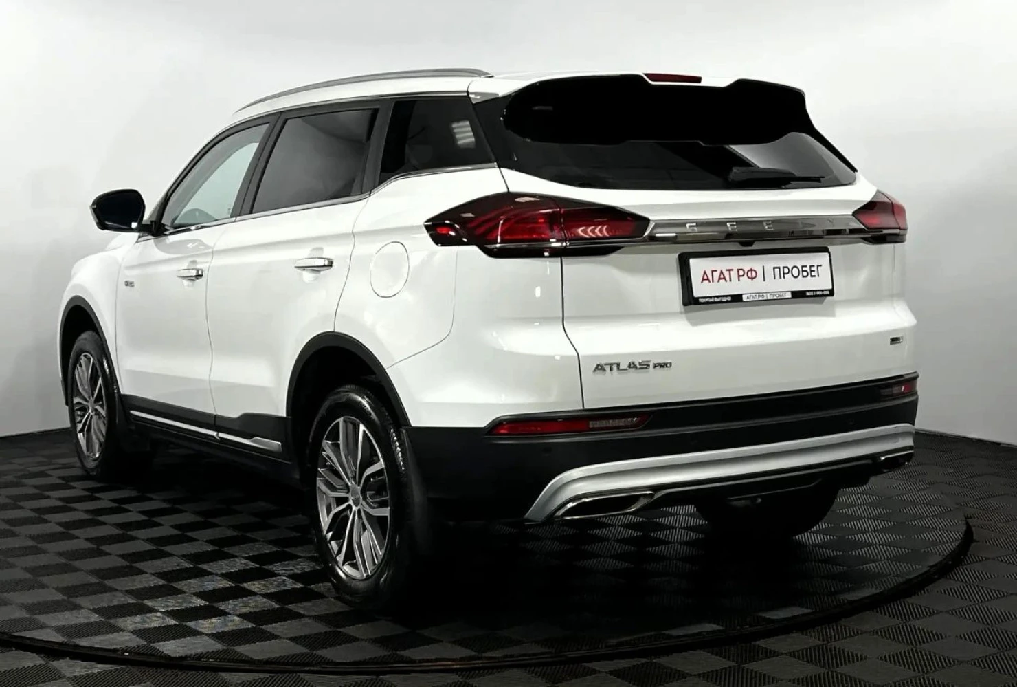 Geely Atlas Pro, 2023