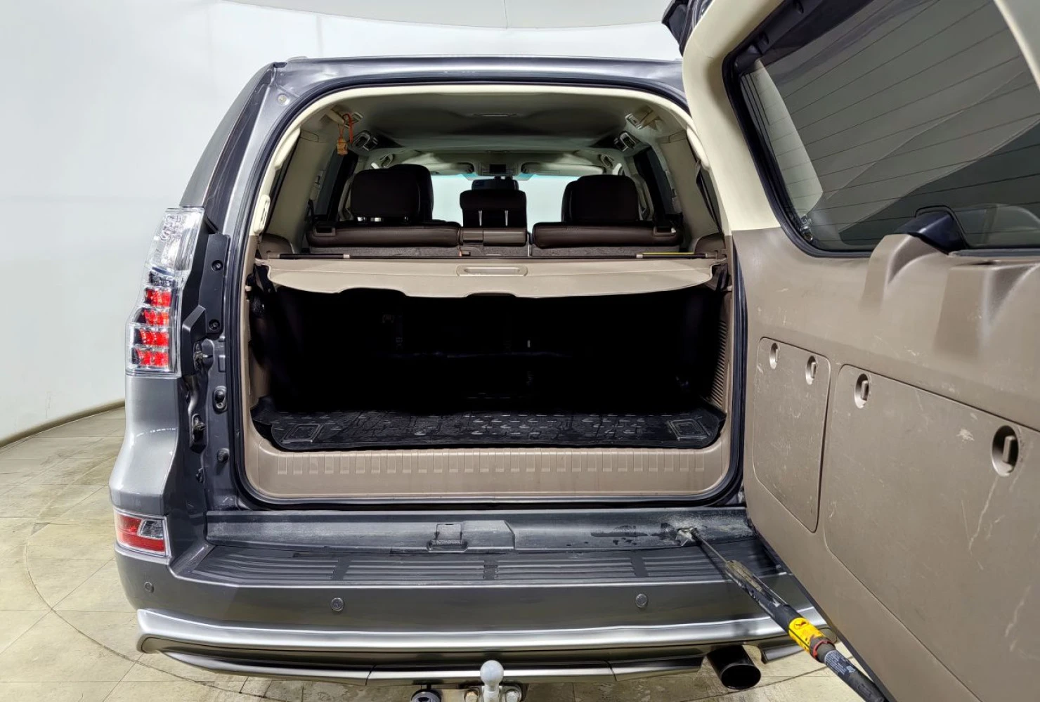 Lexus GX, 2010