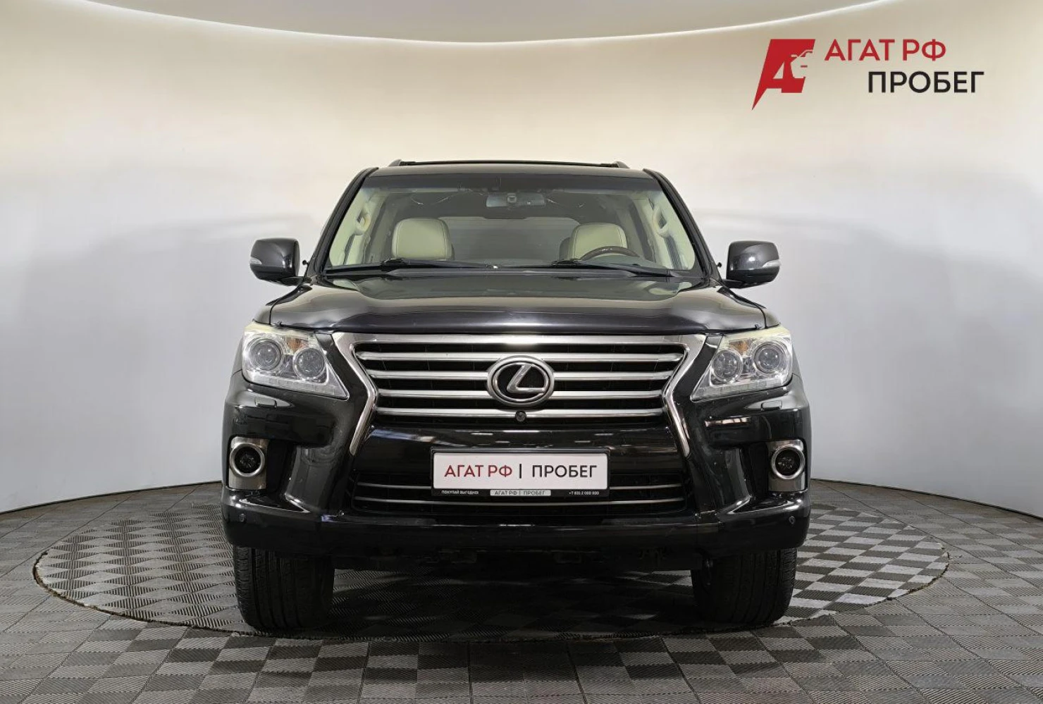 Lexus LX, 2012