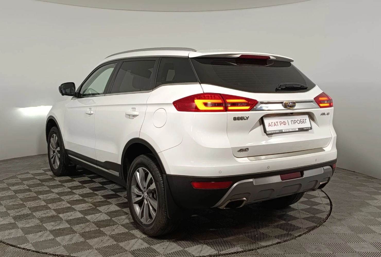 Geely Atlas, 2021