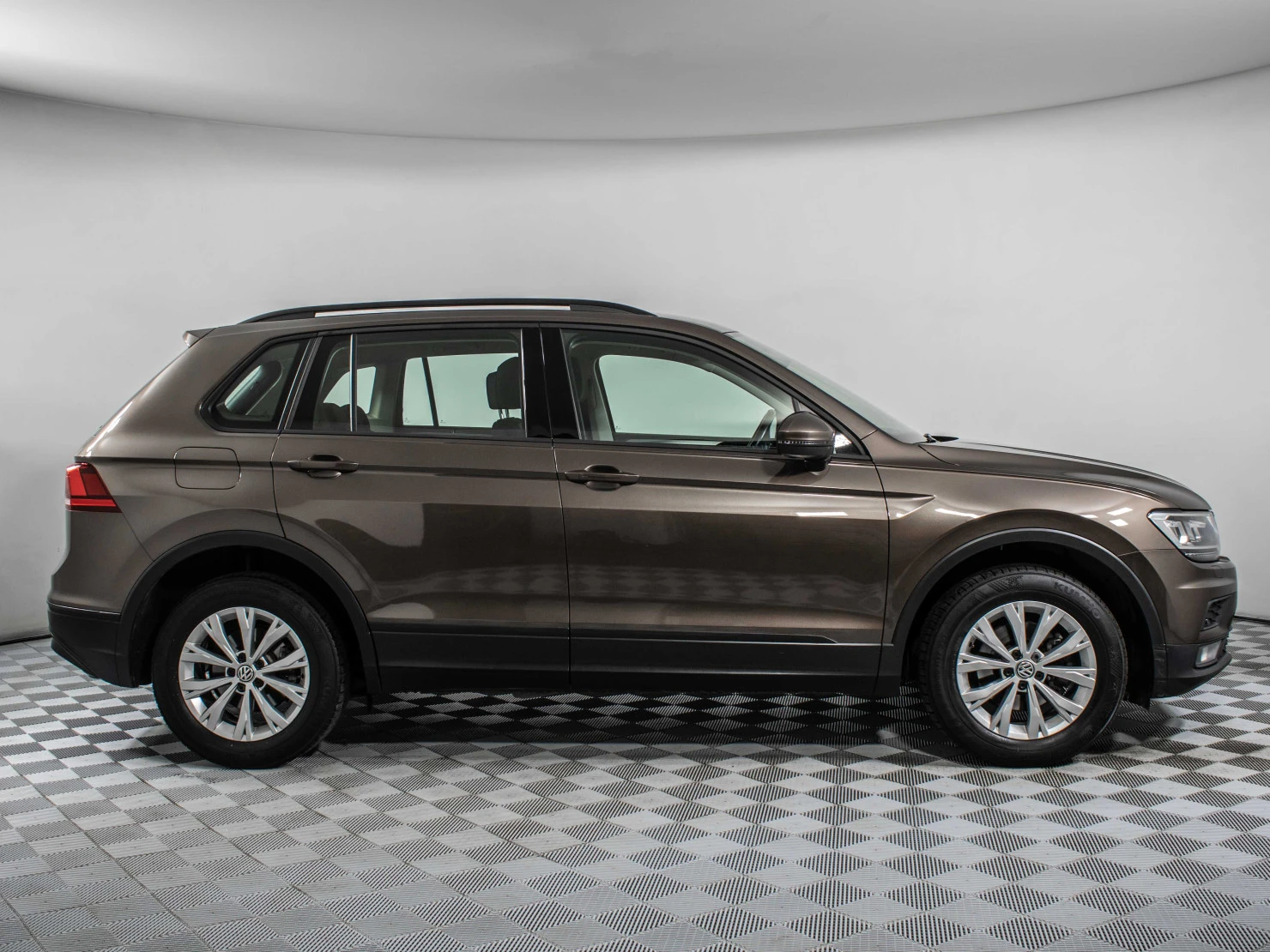 Volkswagen Tiguan, 2020