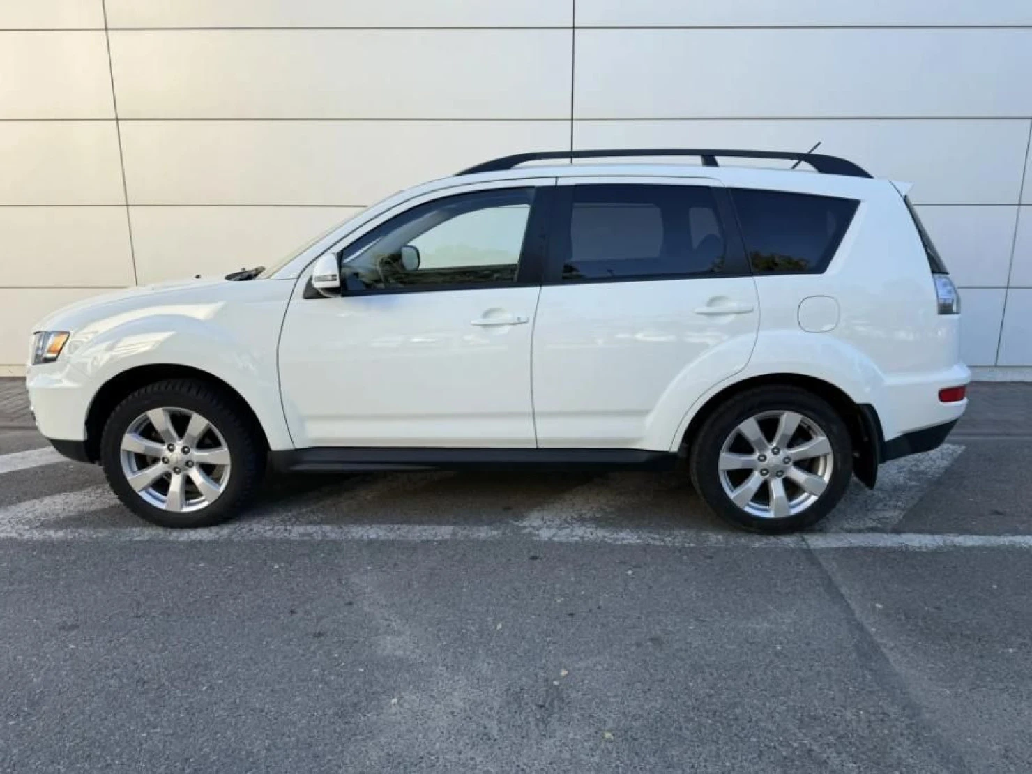 Mitsubishi OUTLANDER, 2011