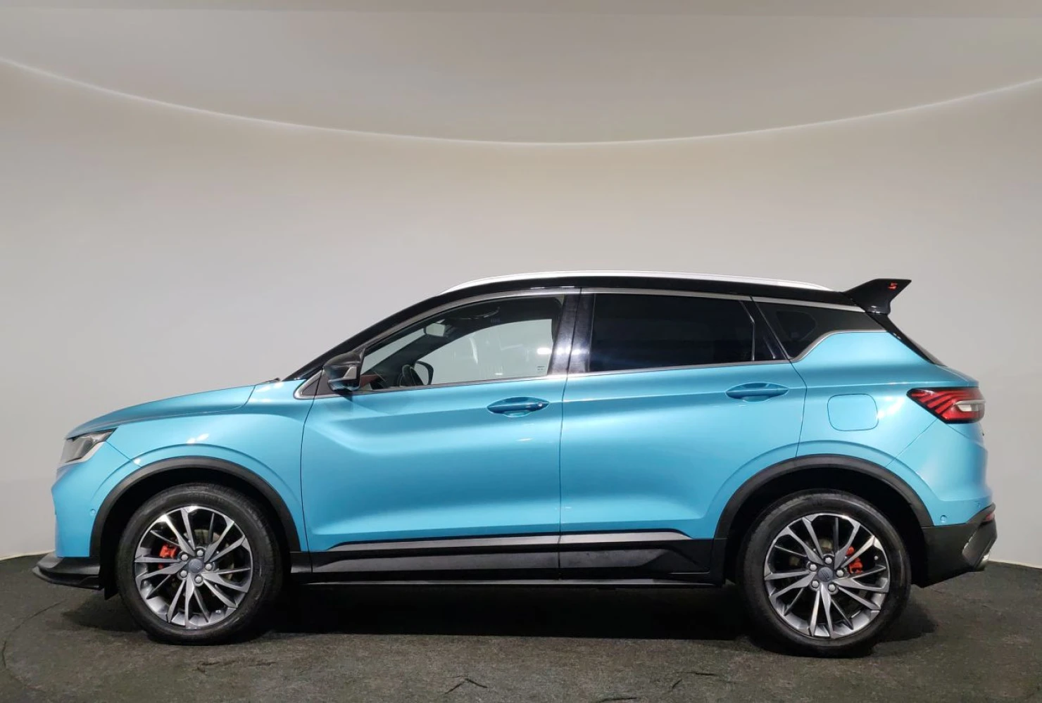 Geely Coolray, 2023