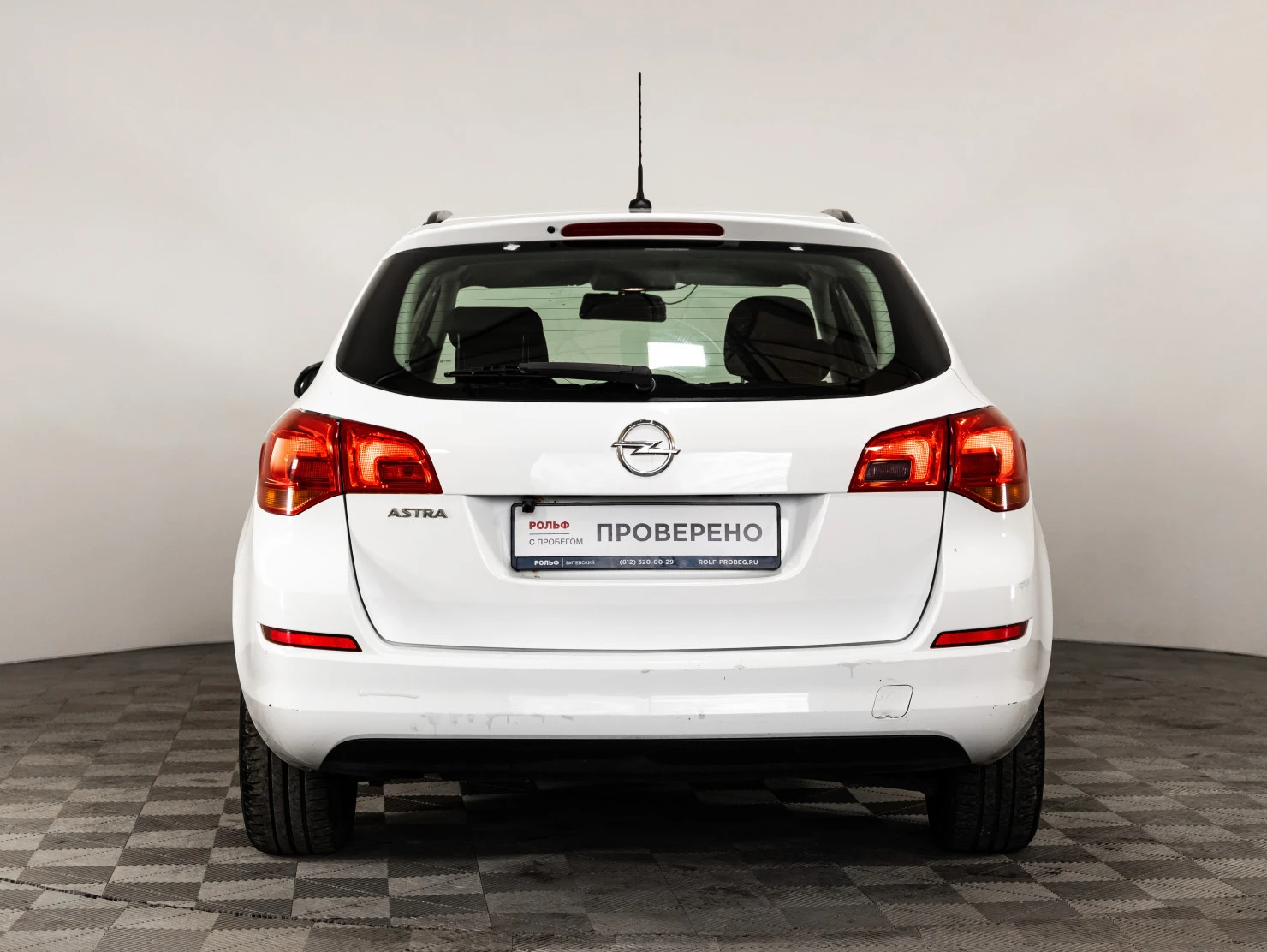 Opel Astra, 2012