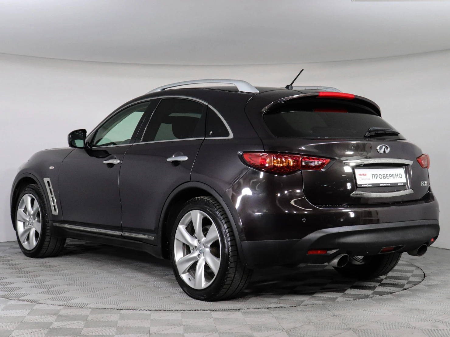 Infiniti FX, 2010