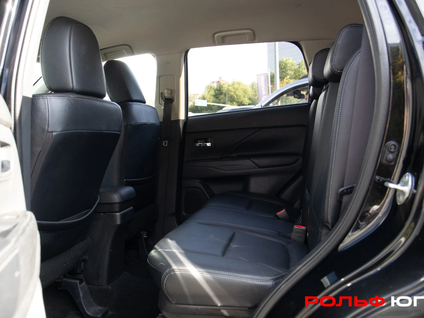 Mitsubishi OUTLANDER, 2013