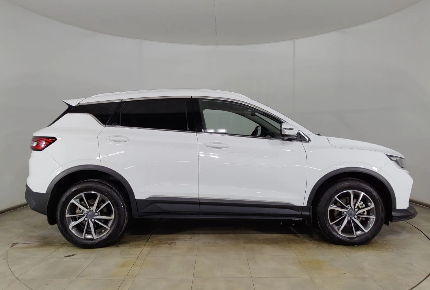 Geely Coolray, 2023