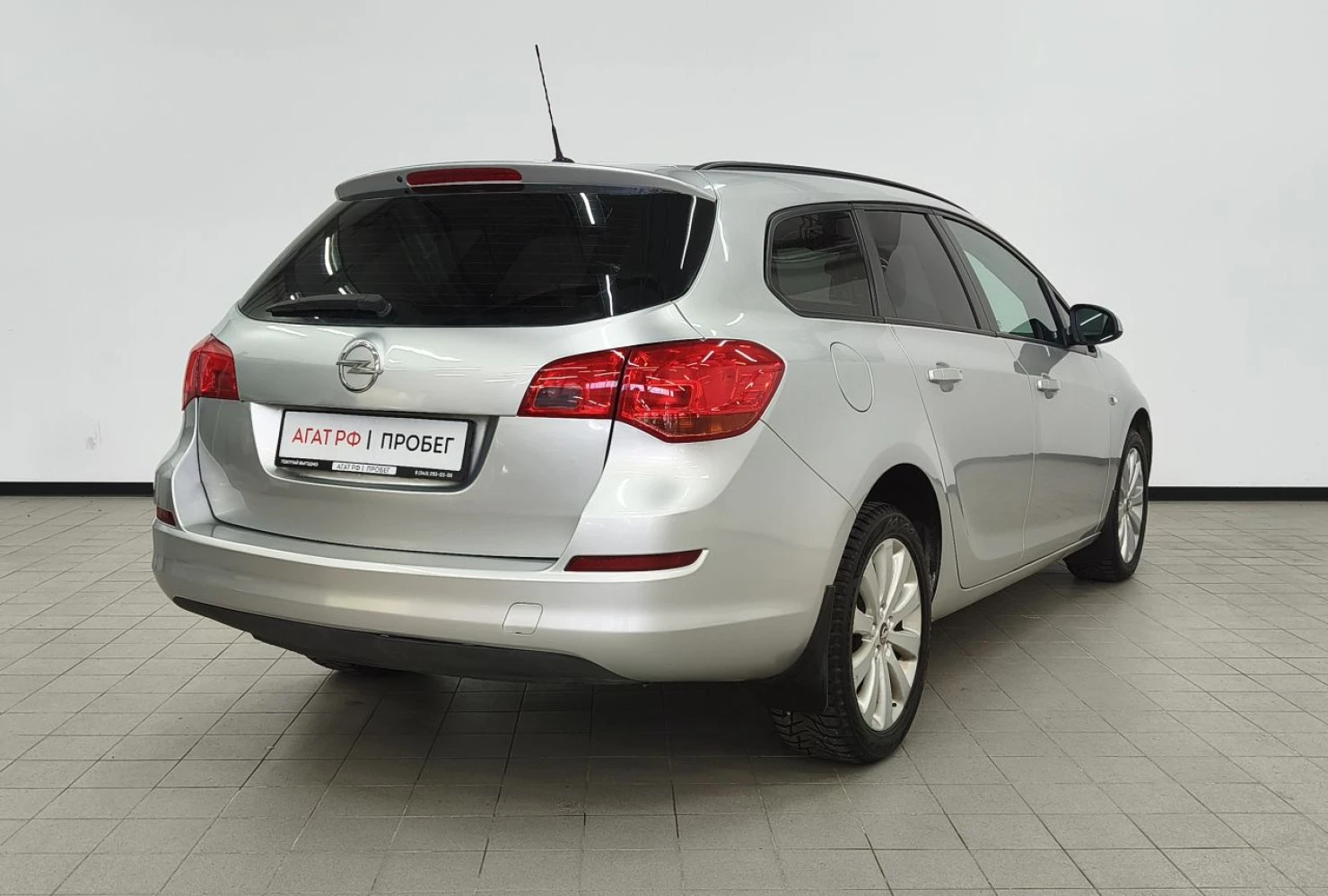 Opel Astra, 2012