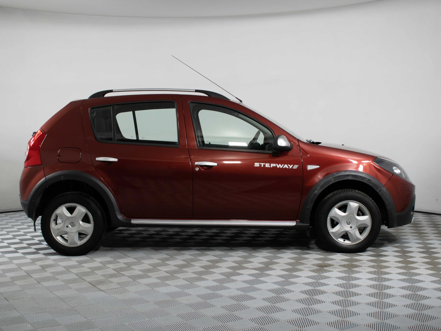 Renault Sandero, 2013